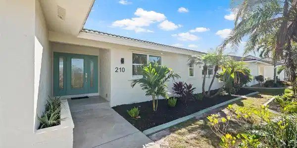 210 DIVINCI DRIVE
