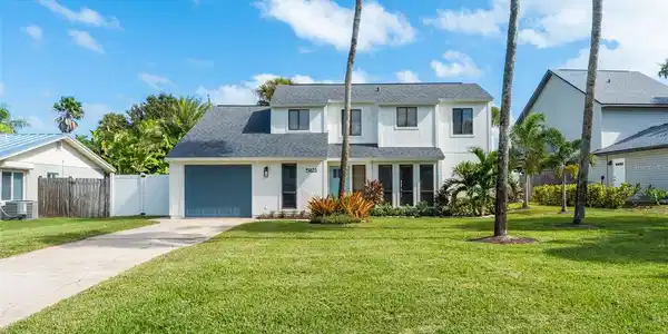 4615 SAXON DRIVE