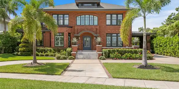 815 BAYSHORE BOULEVARD