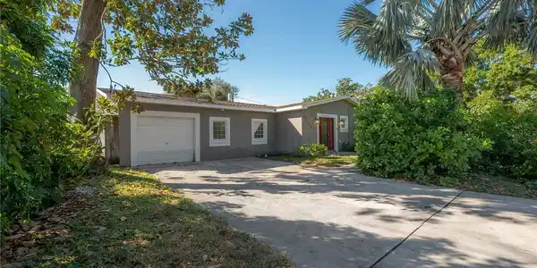 4606 W OAKELLAR AVENUE
