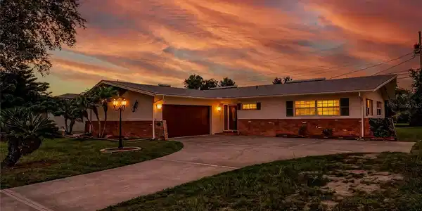 13883 JAMAICA DRIVE