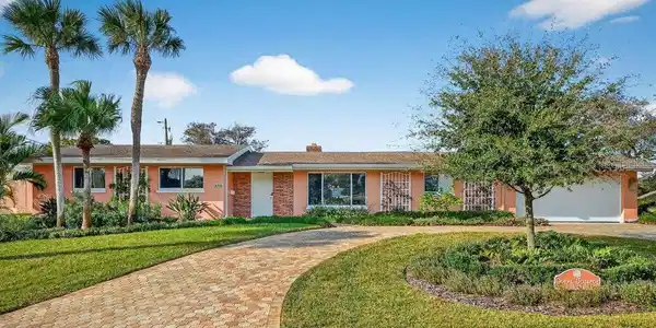 358 OAK DRIVE