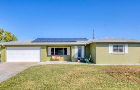 6824 ROXBURY DRIVE