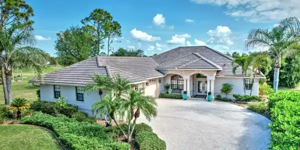 3024 BIG BEND CIRCLE