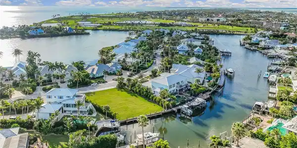 1639 JEAN LAFITTE DRIVE