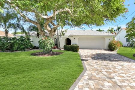 5301 SW 8TH PLACE