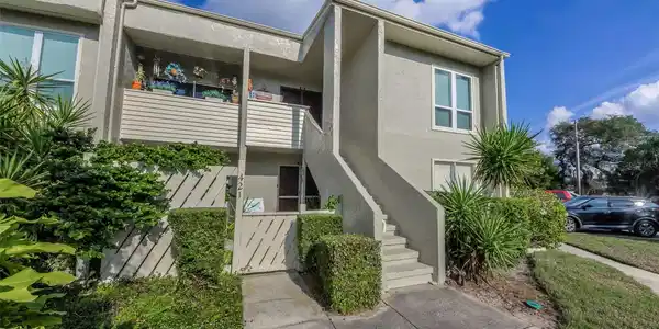 421 WINDRUSH BAY DRIVE