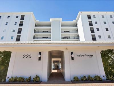 226 GOLDEN GATE POINT