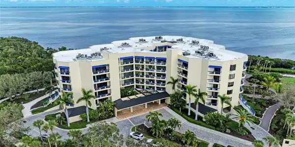 2120 HARBOURSIDE DRIVE