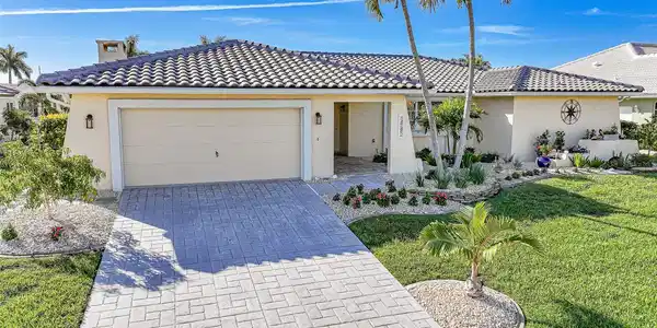 2737 SAINT THOMAS DRIVE