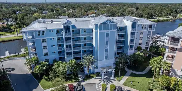 3 N RIVERWALK DRIVE