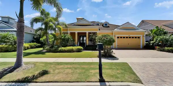 721 MANNS HARBOR DRIVE