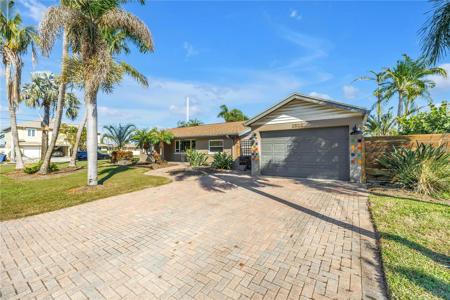 7898 CAUSEWAY BOULEVARD N