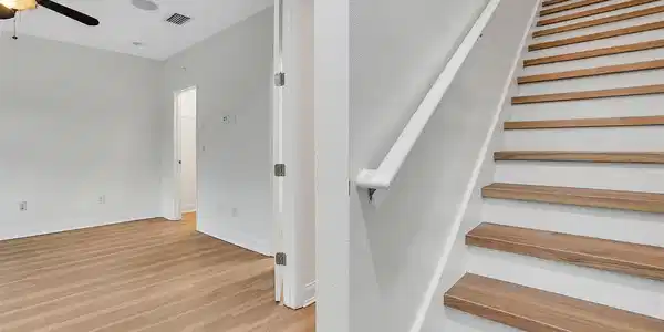 Image 4 Image 4