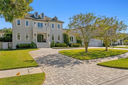 2604 S BRYANT CIRCLE