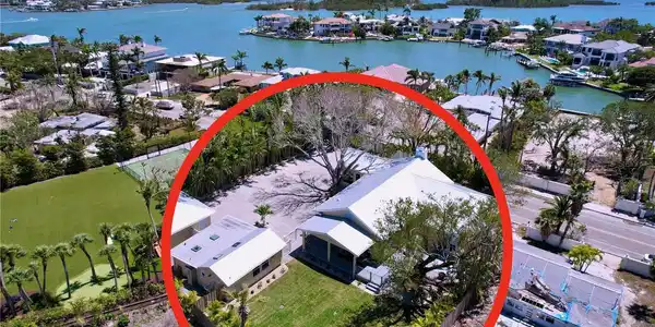 763 SIESTA DRIVE