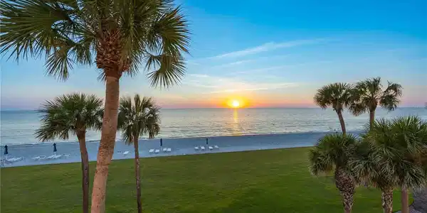 1050 LONGBOAT CLUB ROAD