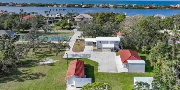 1931 BAYSHORE DRIVE