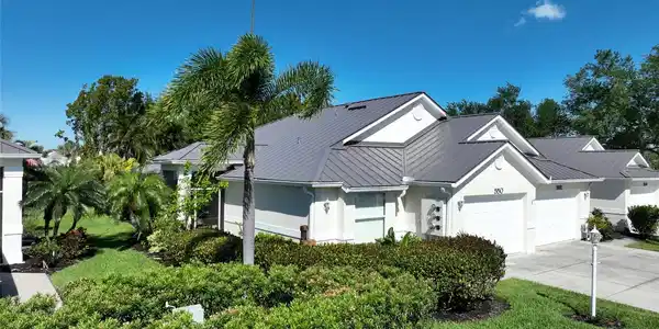 550 E ISLAMORADA BOULEVARD