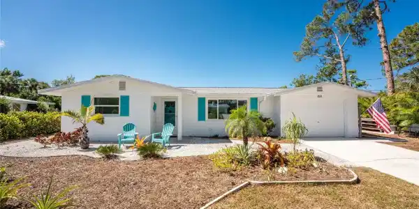 1691 LAKEVIEW PLACE