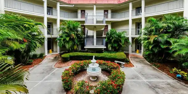 2700 BAYSHORE BOULEVARD