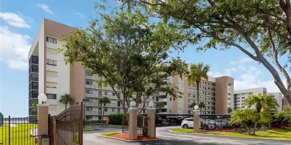200 S SYKES CREEK PARKWAY