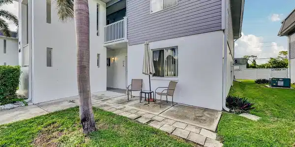 22375 EDGEWATER DRIVE