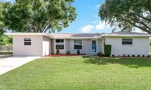 17040 E LAKE DRIVE