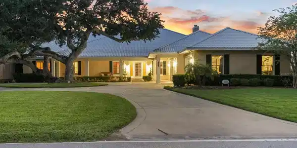 360 JOHN ANDERSON DRIVE