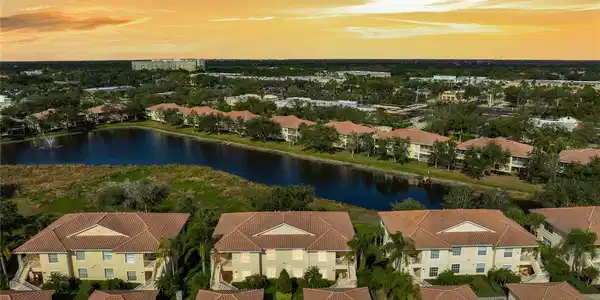 4421 CORSO VENETIA BOULEVARD