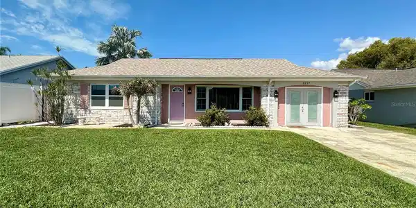 3217 ROCK VALLEY DRIVE