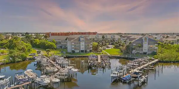 5567 SEA FOREST DRIVE
