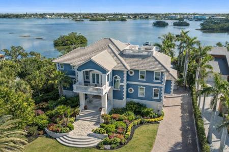 144 N CASEY KEY ROAD