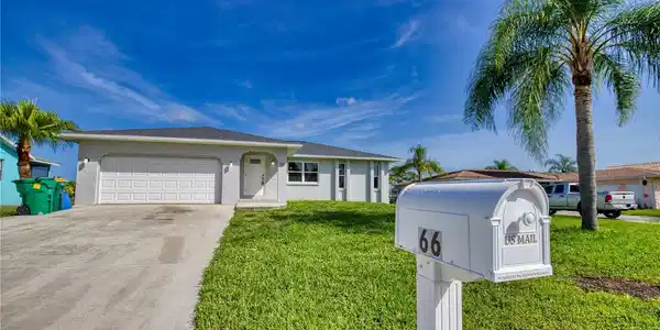 66 OAKLAND HILLS CT