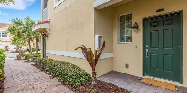 4284 EXPEDITION WAY