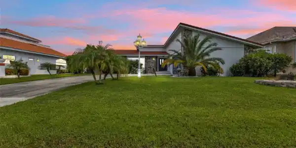 16 TROPICANA DRIVE