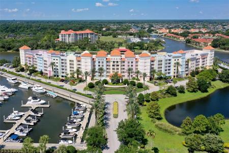 102 YACHT HARBOR DRIVE