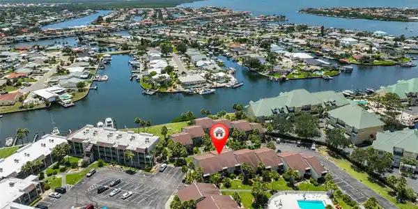 1028 APOLLO BEACH BOULEVARD