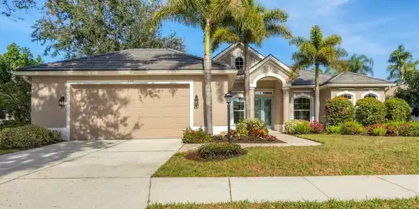 327 PARK TRACE BOULEVARD