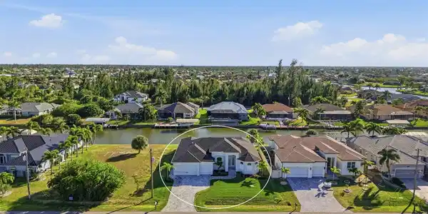 15730 VISCOUNT CIRCLE