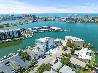 211 DOLPHIN POINT
