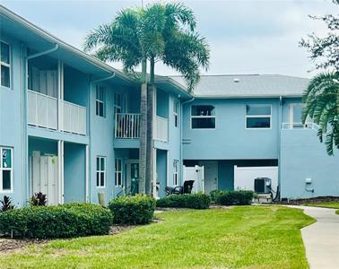 300 VENETIAN DRIVE