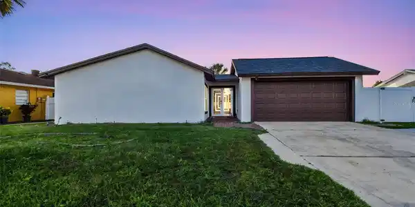 7204 BRANCHWOOD COURT