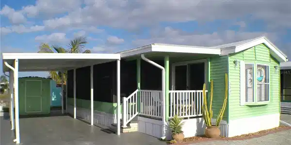 1475 FLAMINGO DRIVE