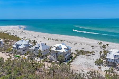 6890 PALM ISLAND DRIVE