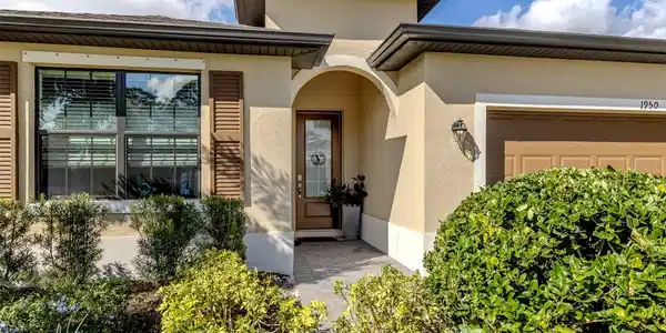 1950 W ISLES ROAD