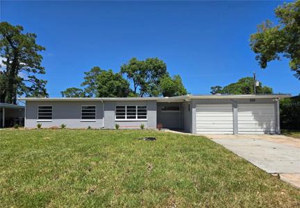 3245 ROYAL PALM COURT