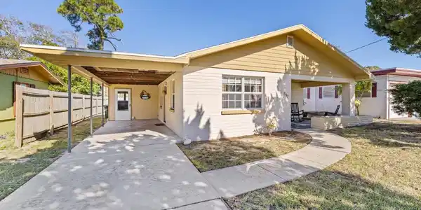 317 GOLF BOULEVARD