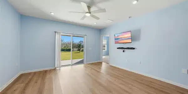 Image 4 Image 4