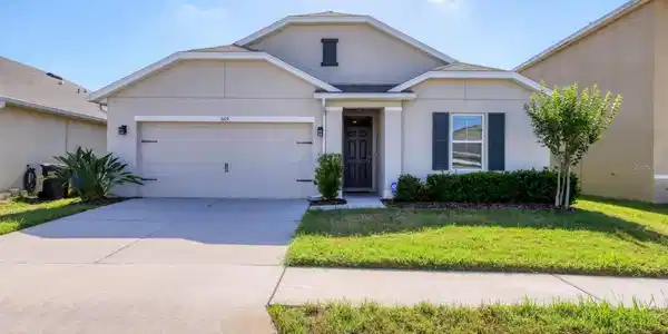 309 BLUE POINT DRIVE